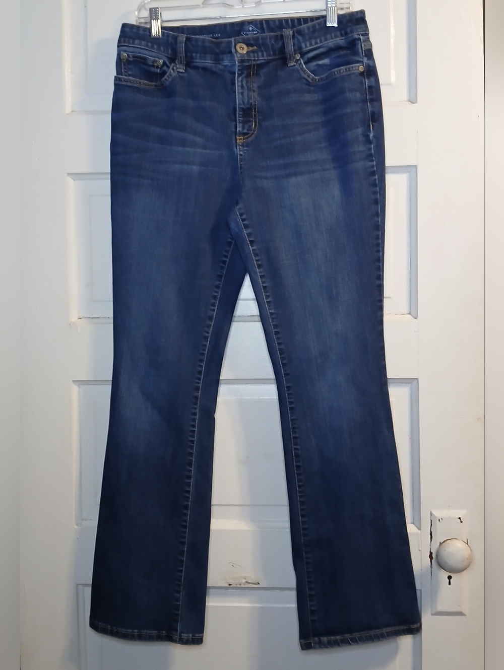 St John’s Bay Bootcut Jeans Women’s Size 12 Medium Wash Mid Rise 30x32 Stretch